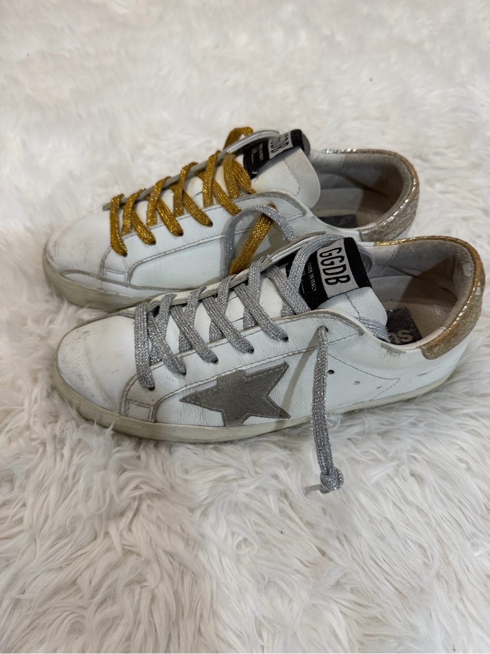 Golden Goose Super-Star GGDB Private
Edition Sneakers White Gold/Silver Size US5